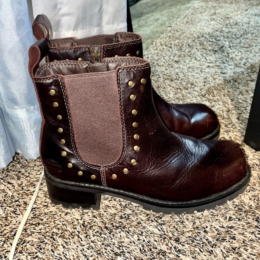 Harley Davidson size 7 Brown Leather Ankle Boots with Studs